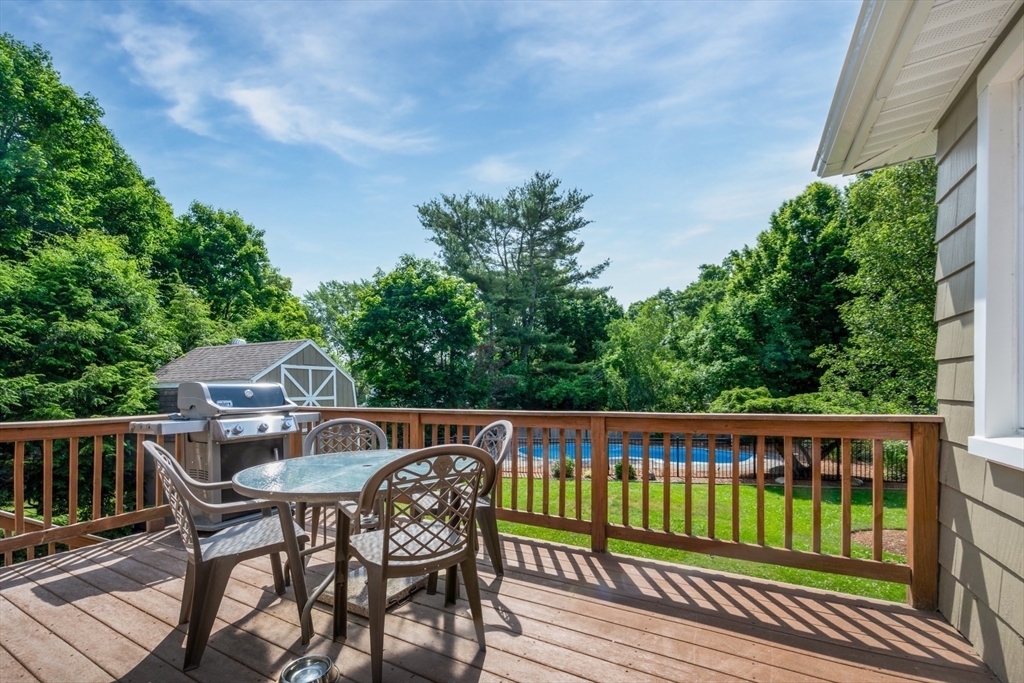 23 Dutton Road Stoughton, MA 02072 - Photo 7 of 31