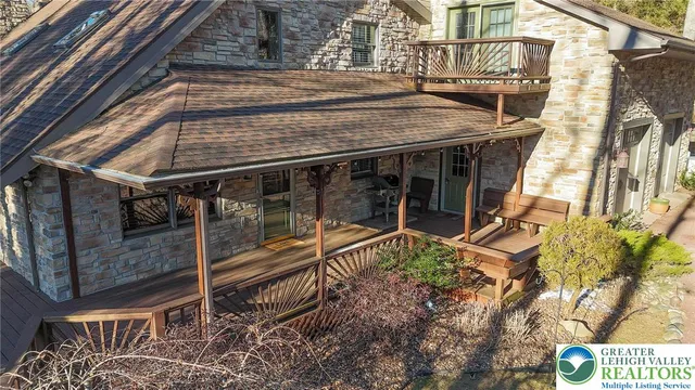 $615,000 | 29 Great Oaks Drive, Nesquehoning, PA 18240