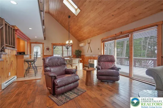 $615,000 | 29 Great Oaks Drive, Nesquehoning, PA 18240