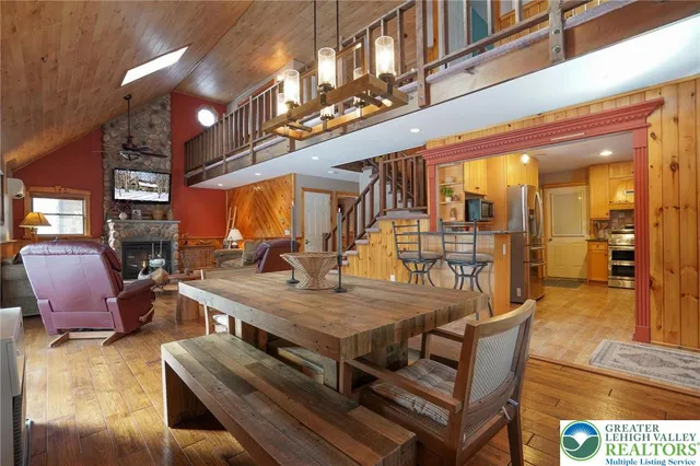 $615,000 | 29 Great Oaks Drive, Nesquehoning, PA 18240