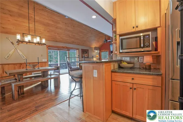 $615,000 | 29 Great Oaks Drive, Nesquehoning, PA 18240