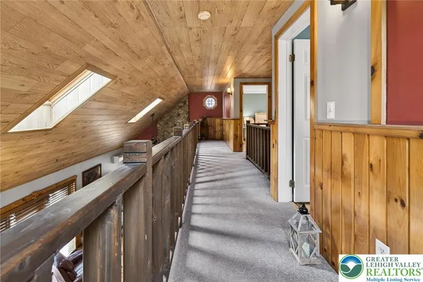 $575,000 | 29 Great Oaks Drive, Nesquehoning, PA 18240