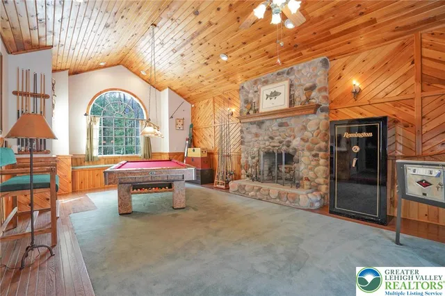 $615,000 | 29 Great Oaks Drive, Nesquehoning, PA 18240