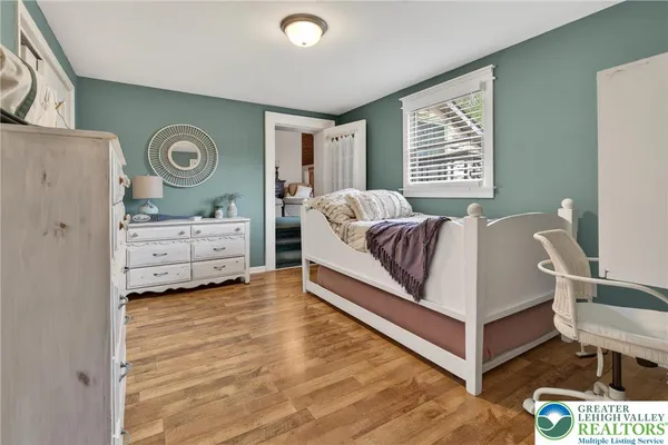 $575,000 | 29 Great Oaks Drive, Nesquehoning, PA 18240