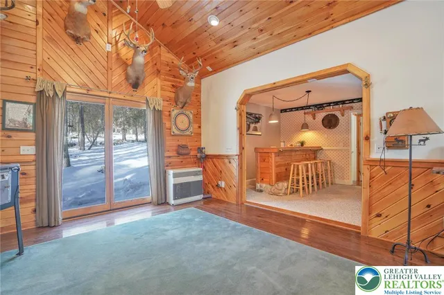 $615,000 | 29 Great Oaks Drive, Nesquehoning, PA 18240