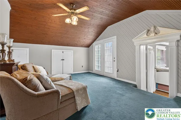 $575,000 | 29 Great Oaks Drive, Nesquehoning, PA 18240