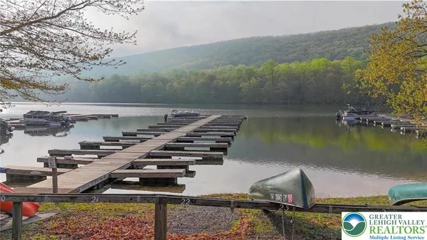 $575,000 | 29 Great Oaks Drive, Nesquehoning, PA 18240