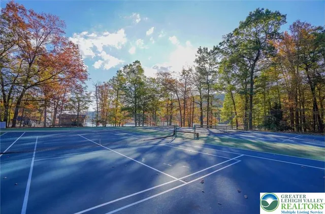 $615,000 | 29 Great Oaks Drive, Nesquehoning, PA 18240