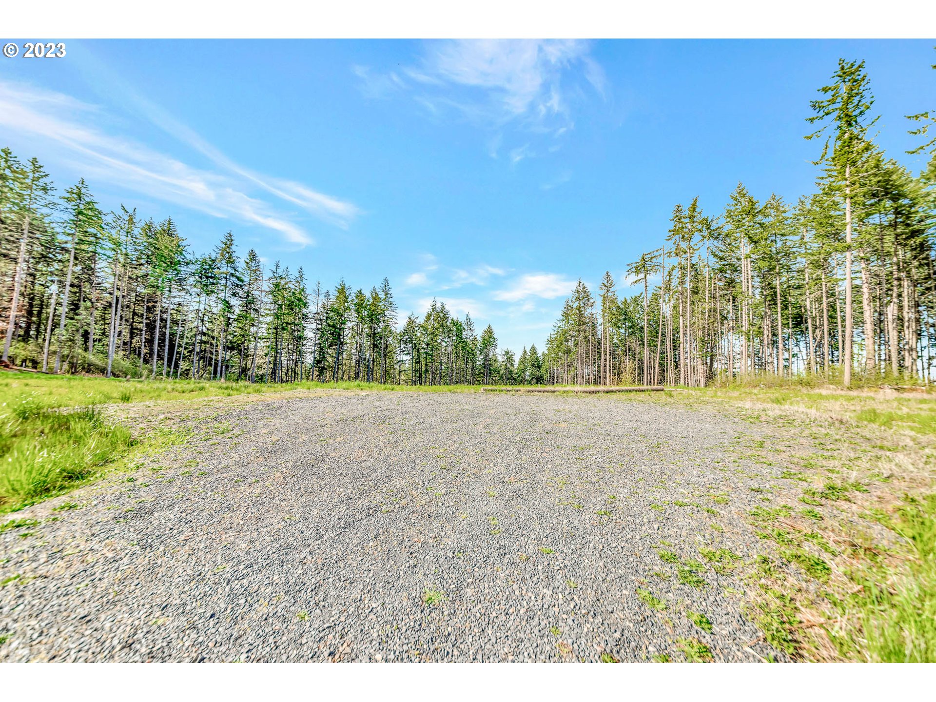 Spring Boulevard Eugene, OR 97405 - Photo 2 of 34 a view of outdoor space and yard