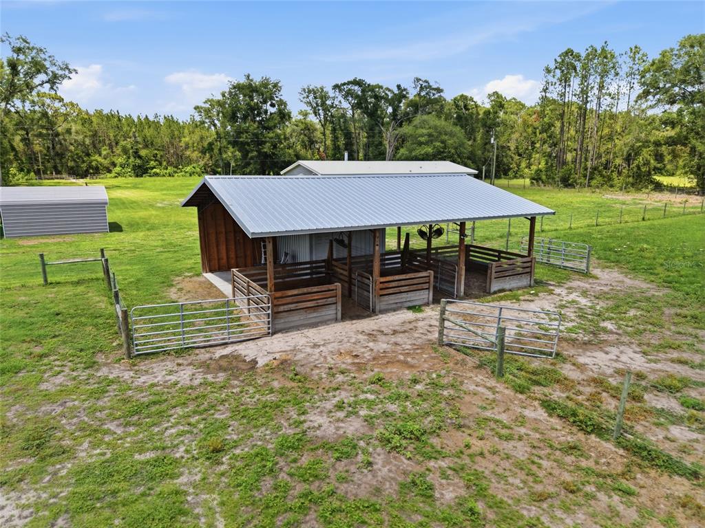 4889 Southwest 35th Trail Bell, FL 32619 - Photo 26 of 45