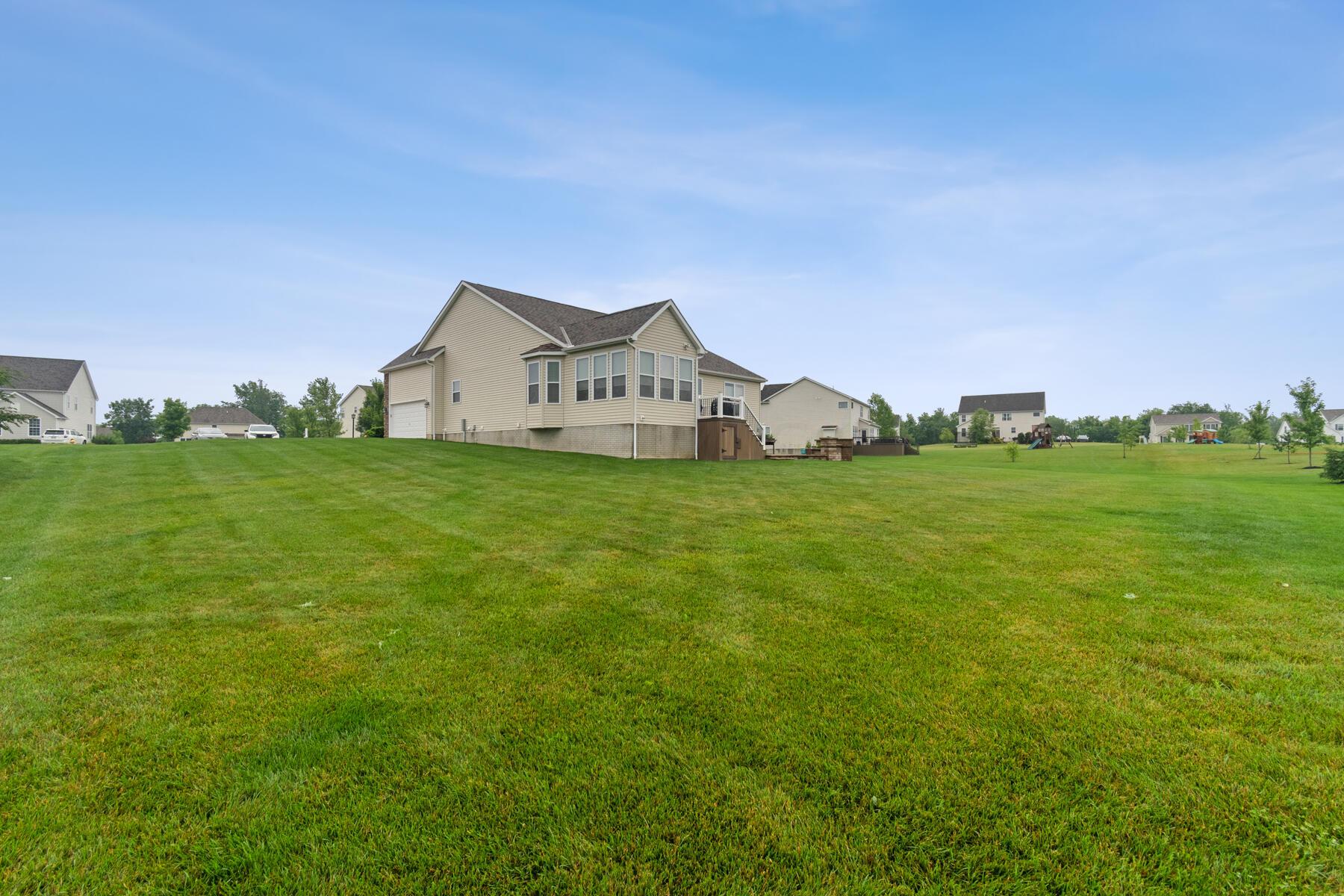 261 Three Rails Court Ostrander, OH 43061 - Photo 5 of 45 5-web-or-mls-261 Three Rails Ct-105