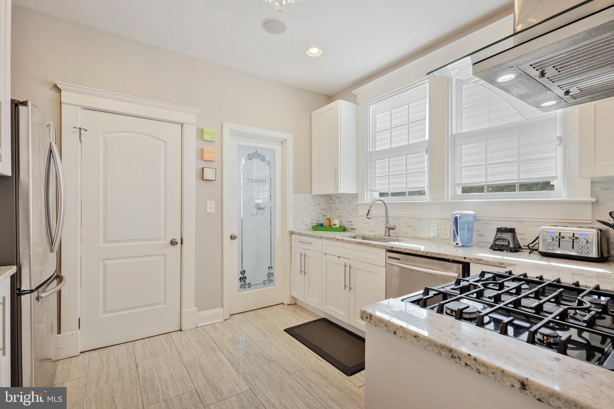 3501 Ellamont Road Baltimore, MD 21215 - Photo 16 of 56 Gallery Image 16