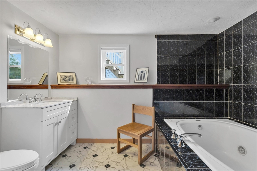 11 Old Farm Road Randolph, MA 02368 - Photo 34 of 38