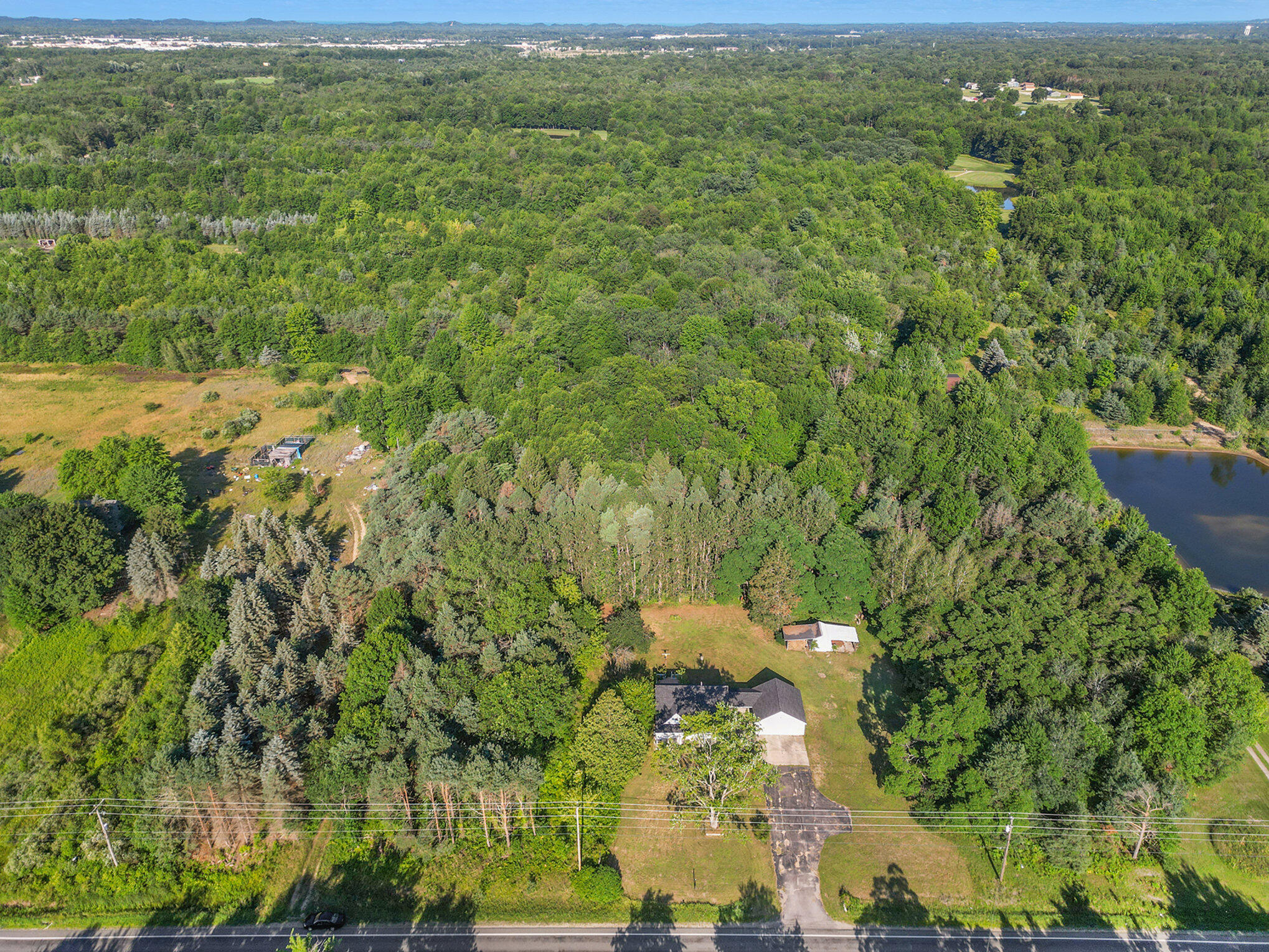 4767 South Dangl Road Muskegon, MI 49444 - Photo 4 of 31 018_photo_jul_18_2024_9_14_28_am