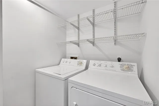 $285,000 | 900 South Hanley Road, Unit 12A, Clayton, MO 63105