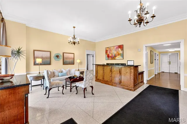 $285,000 | 900 South Hanley Road, Unit 12A, Clayton, MO 63105