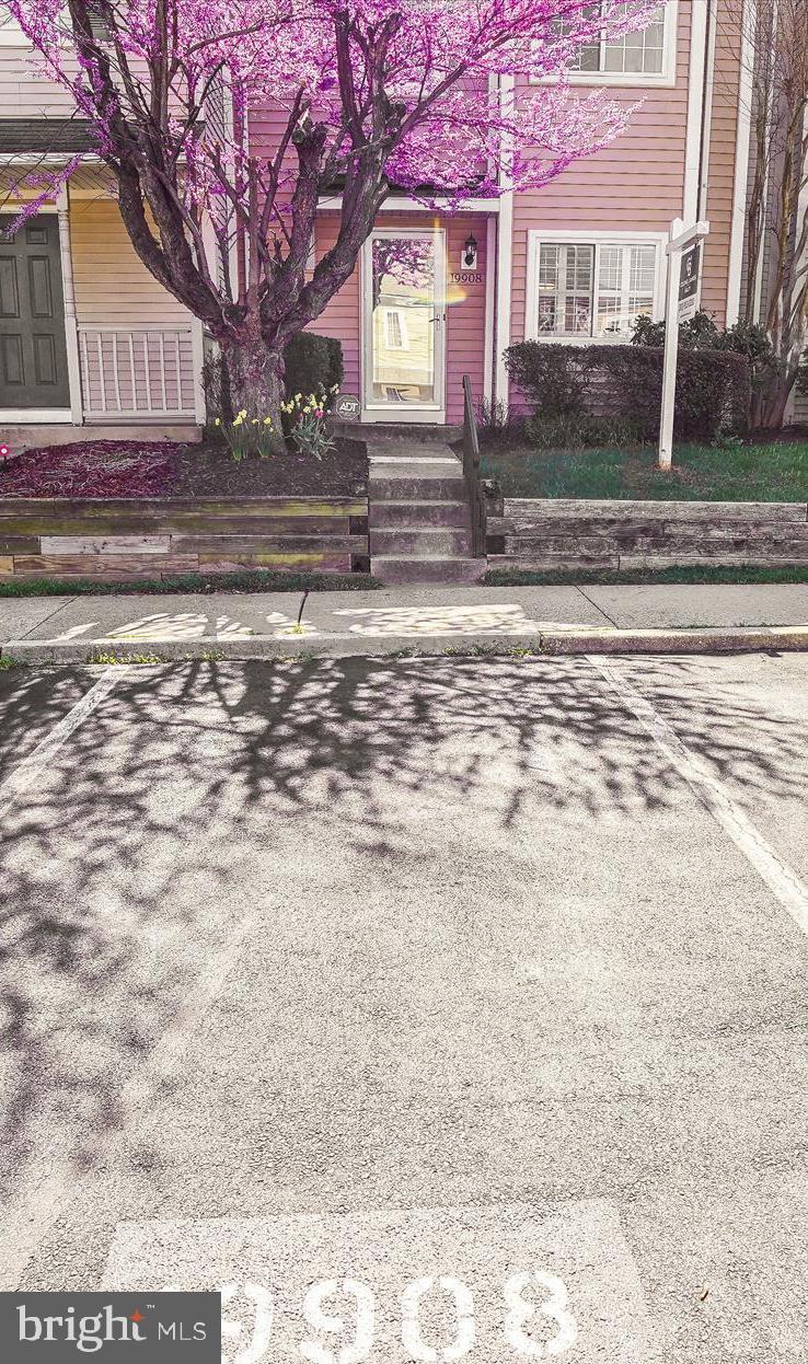 19908 Stoney Point Way Germantown, MD 20876 - Photo 2 of 51 Parking