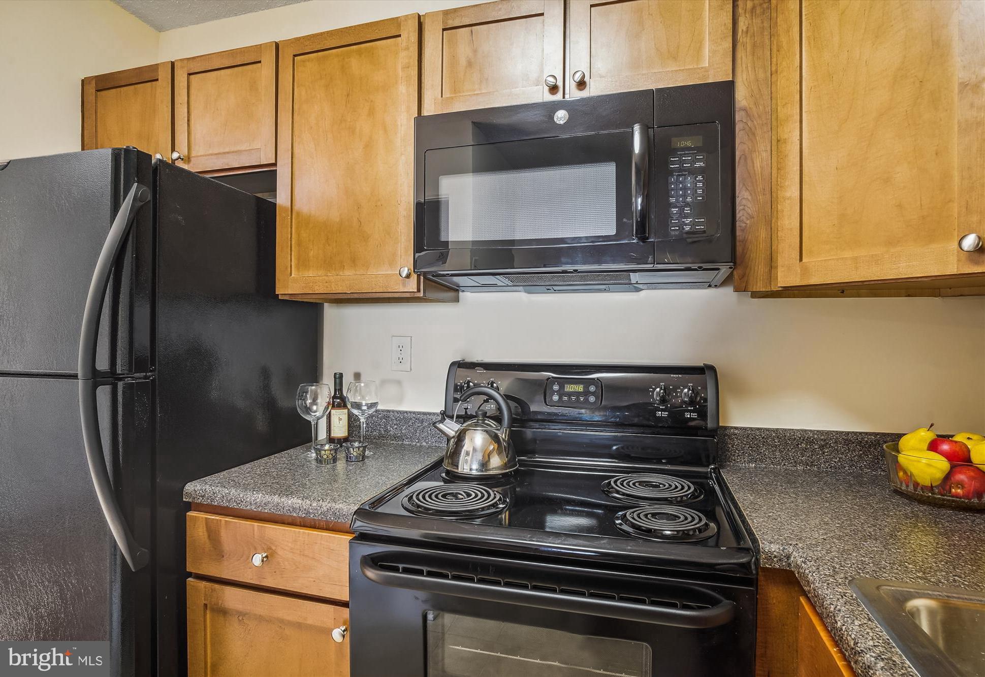 19908 Stoney Point Way Germantown, MD 20876 - Photo 6 of 51 Kitchen