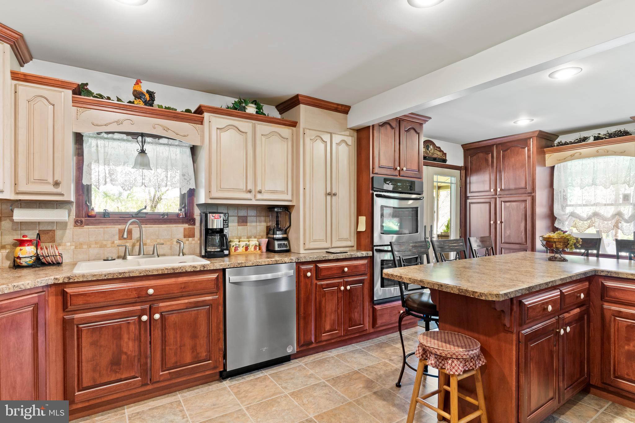 2582 Middle Road Honey Grove, PA 17035 - Photo 11 of 64