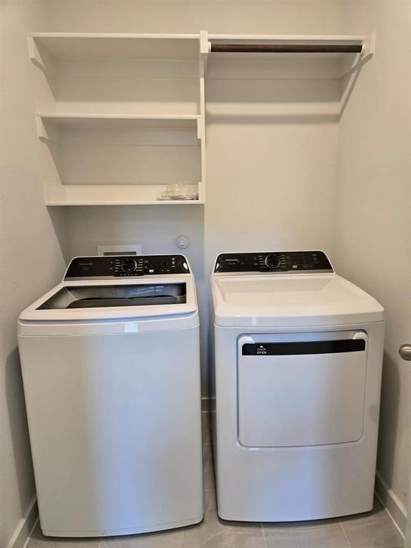 508 Weller Road McKinney, TX 75069 - Photo 6 of 16 Dedicated laundry area featuring a full-size washer and dryer