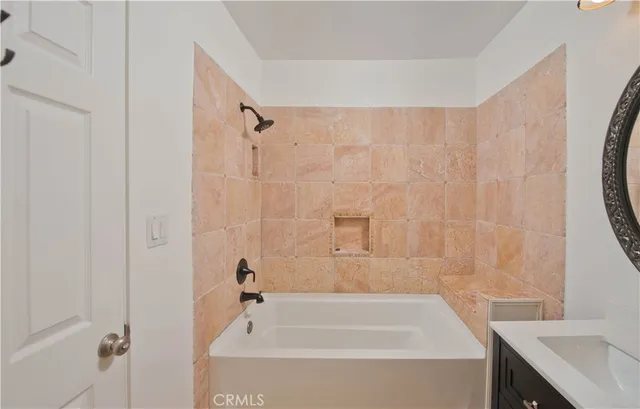 $6,500 | 22537 Friar Street, Woodland Hills, CA 91367