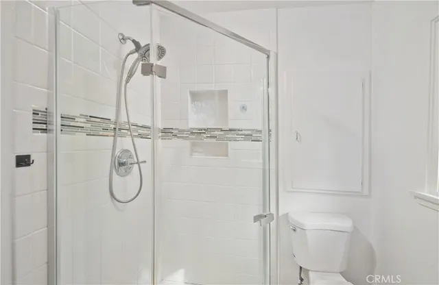 $6,500 | 22537 Friar Street, Woodland Hills, CA 91367