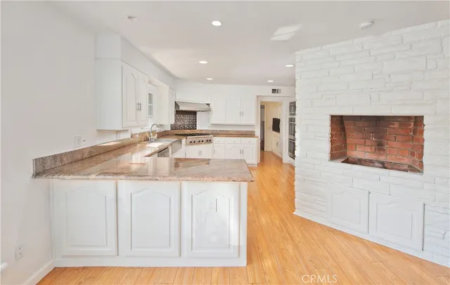 $6,500 | 22537 Friar Street, Woodland Hills, CA 91367