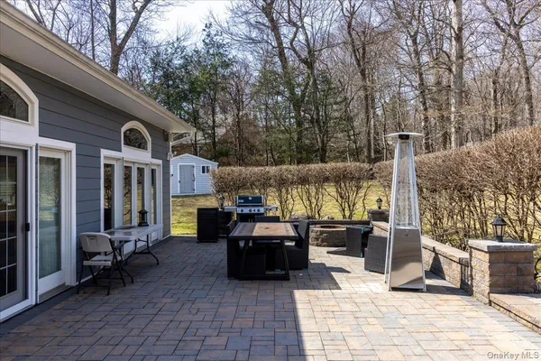 a view of a tennis court