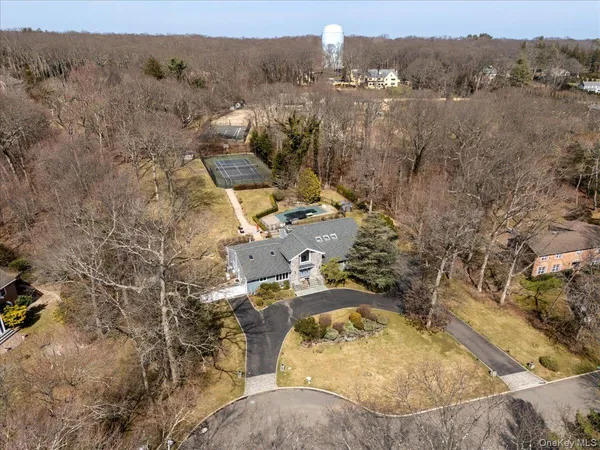 $2,799,000 | 90 Belvedere Drive, Syosset, NY 11791
