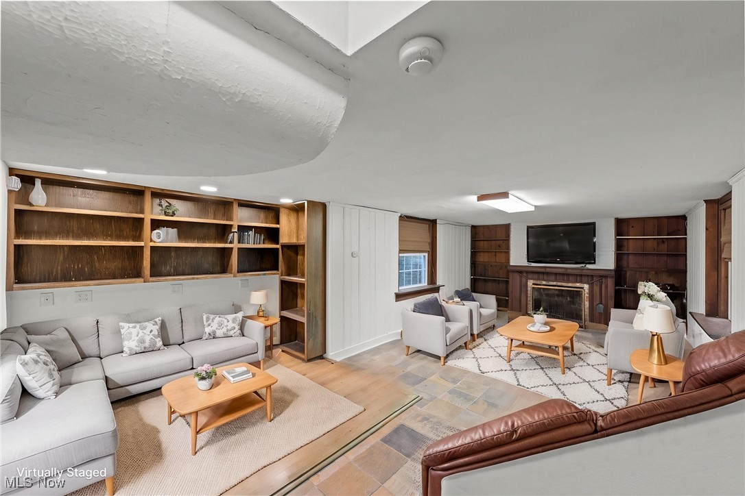 2484 Eaton Road Cleveland, OH 44118 - Photo 41 of 49 Gallery Image 41