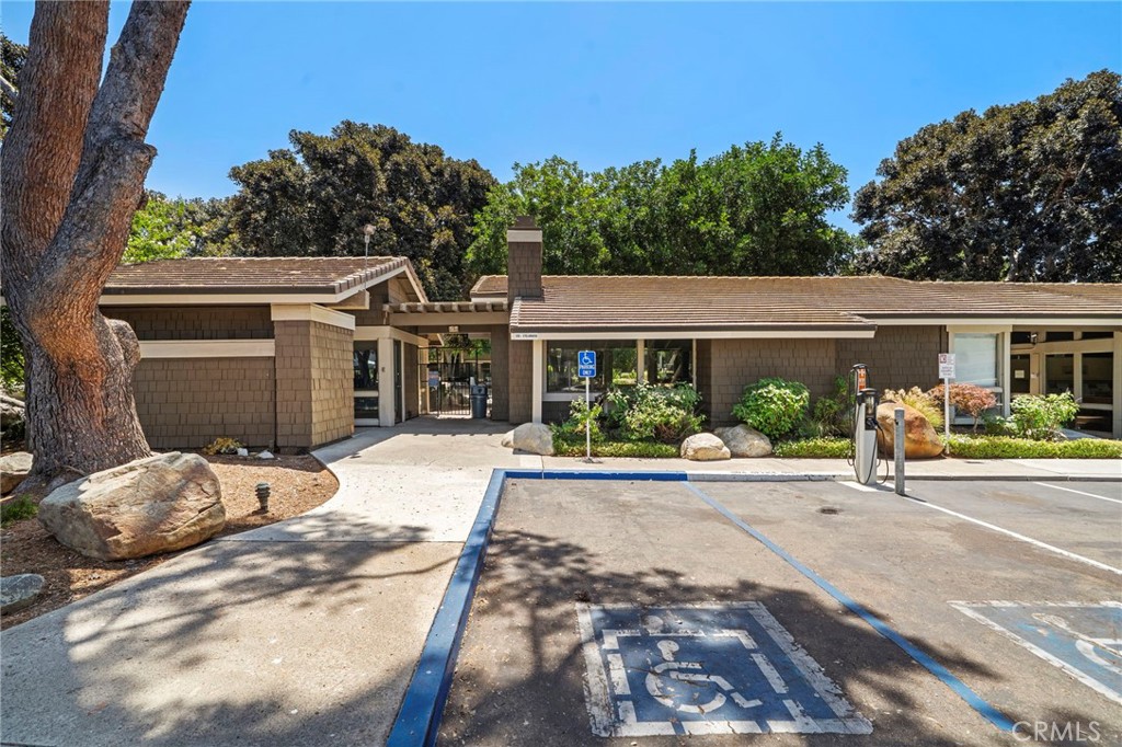 63 Streamwood Irvine, CA 92620 - Photo 32 of 36 Clubhouse