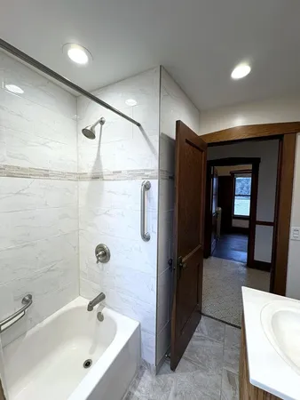 $624,900 | 6041 North Newburg Avenue, Chicago, IL 60631