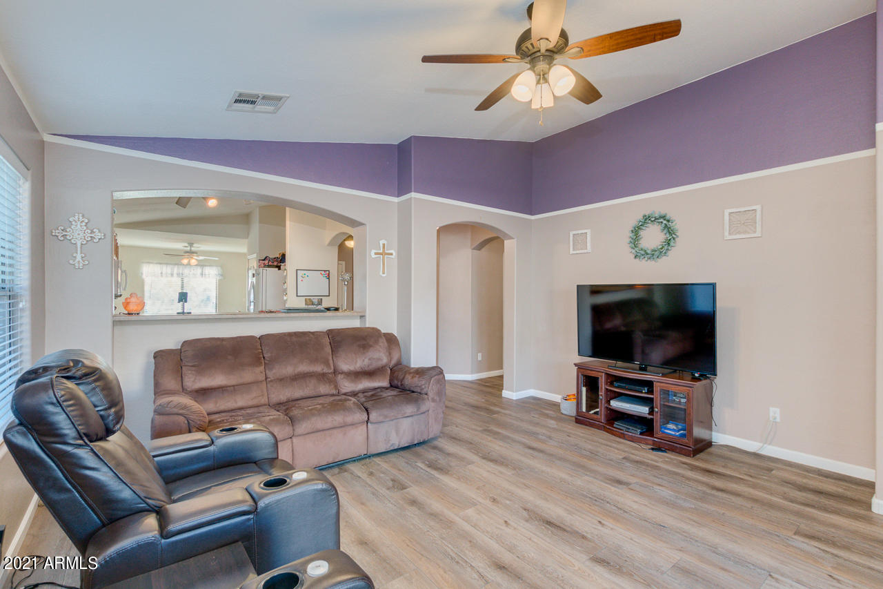 7138 West Beverly Road Laveen, AZ 85339 - Photo 7 of 29 07-Beverly