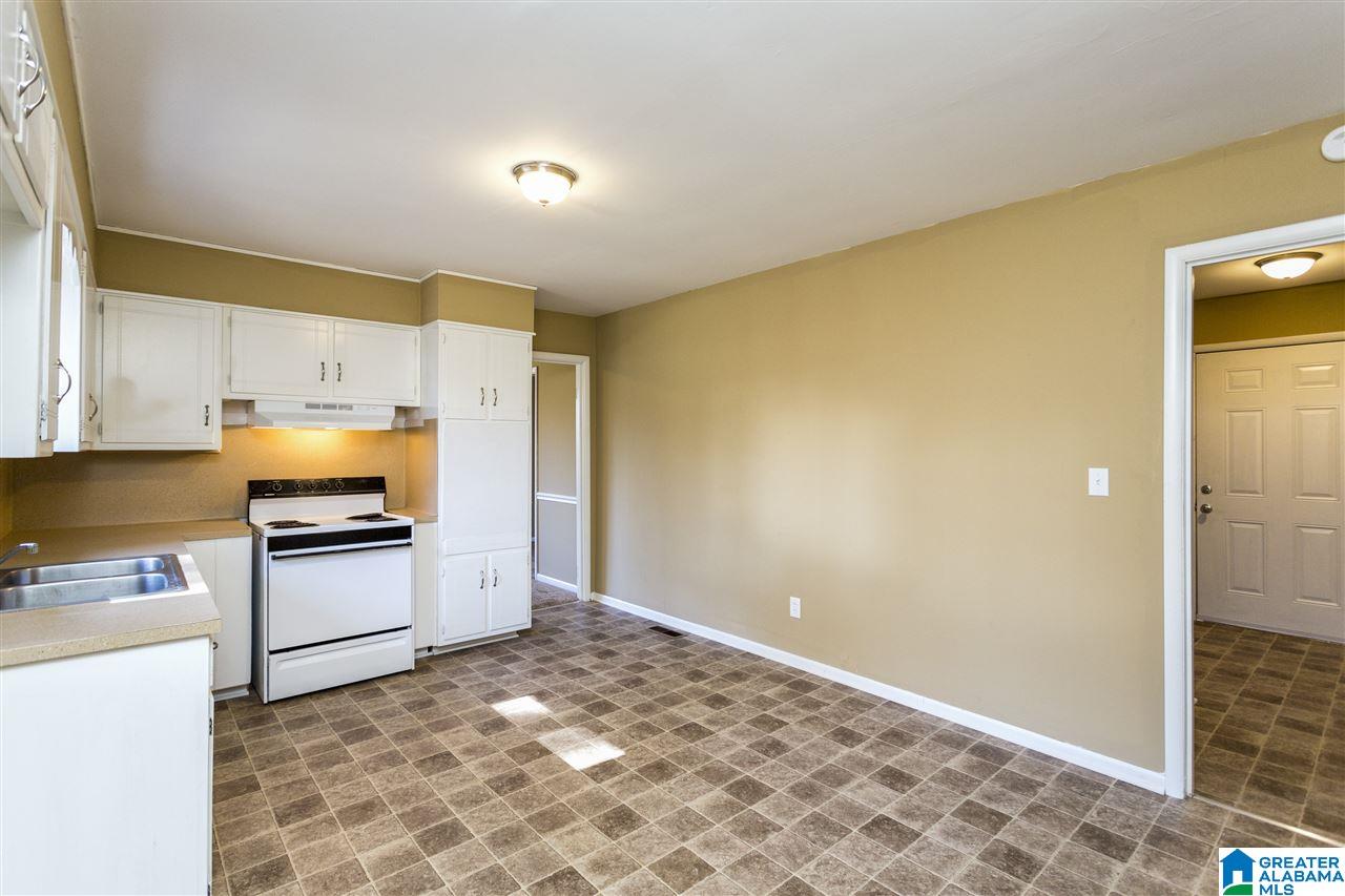 109 4th Way Pleasant Grove, AL 35127 - Photo 3 of 9