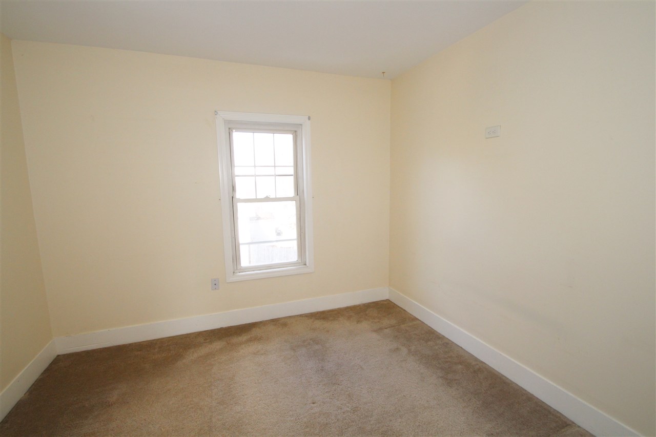461 Front Street Manchester, NH 03102 - Photo 18 of 40