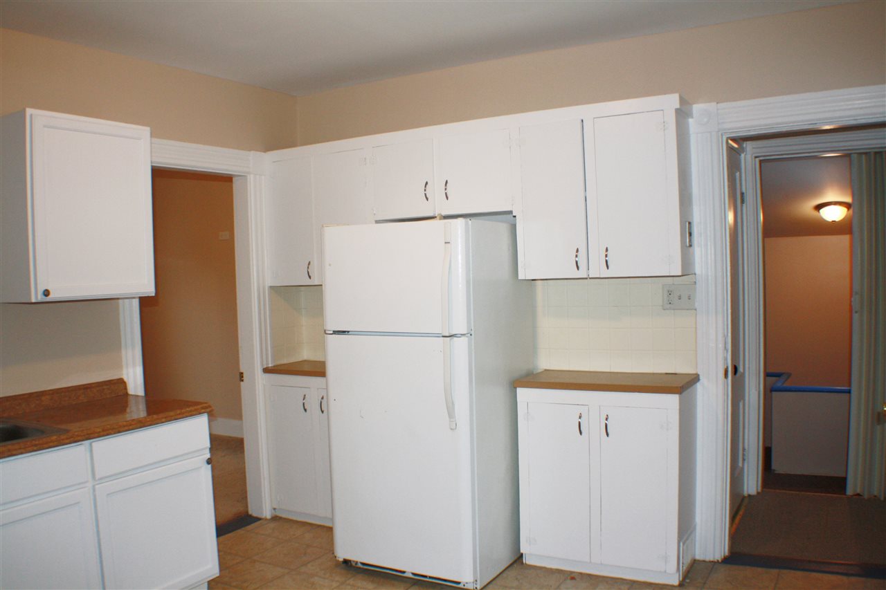 461 Front Street Manchester, NH 03102 - Photo 6 of 40