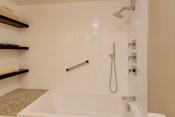 $1,350,000 | 155 North Harbor Drive, Unit 330133023314, Chicago, IL 60601