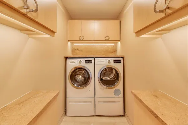 $1,350,000 | 155 North Harbor Drive, Unit 330133023314, Chicago, IL 60601