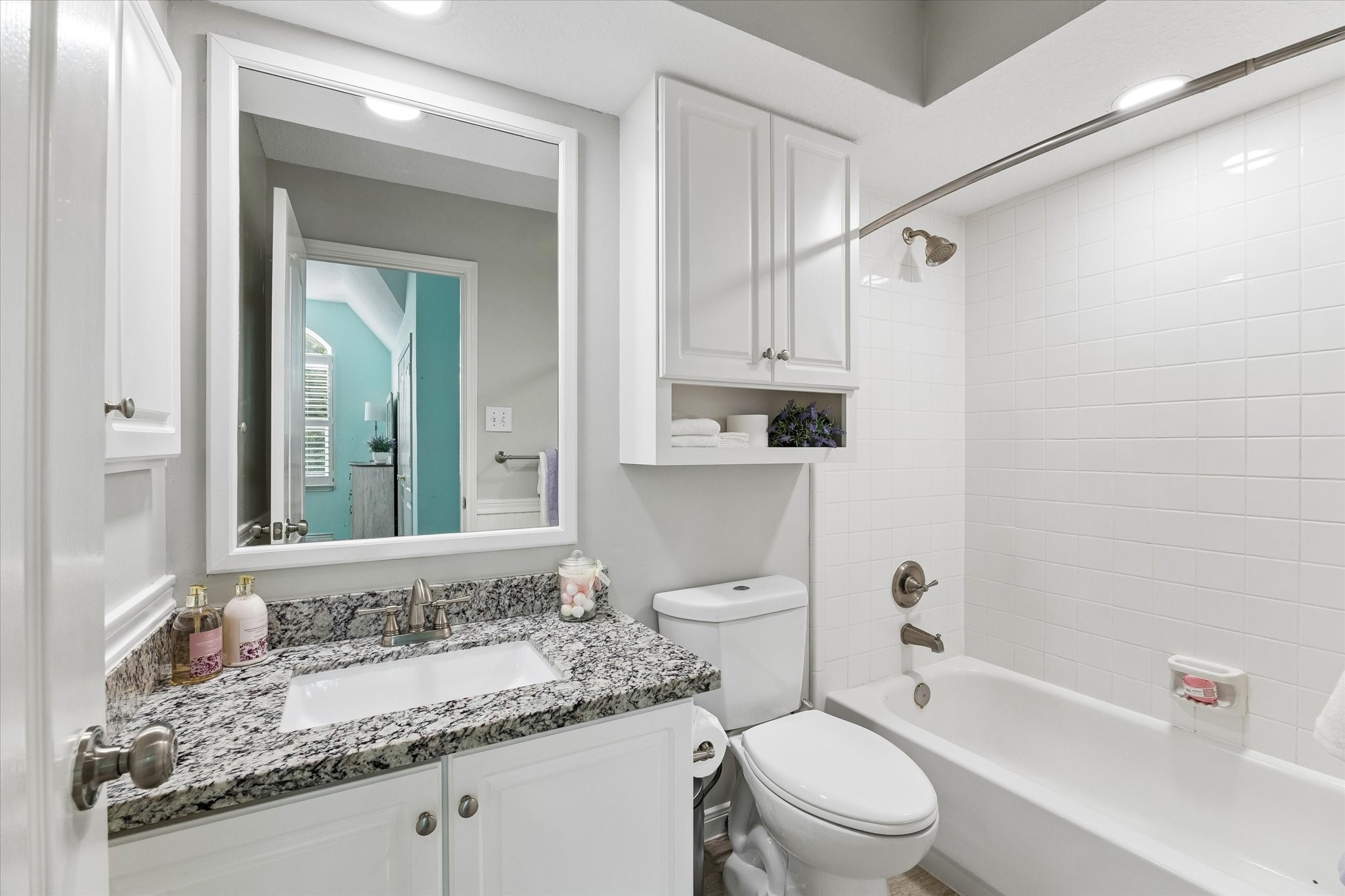 39 Purple Martin Place Spring, TX 77381 - Photo 30 of 43 This ensuite is in the second primary bedroom.