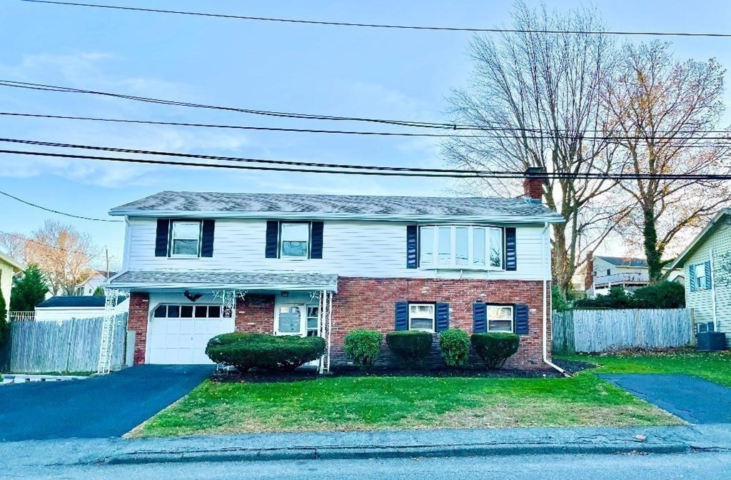 3 Circle Hill Road Salem, MA 01970 - Photo 1 of 27 Gallery Image 1