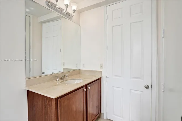 a view of empty room with window