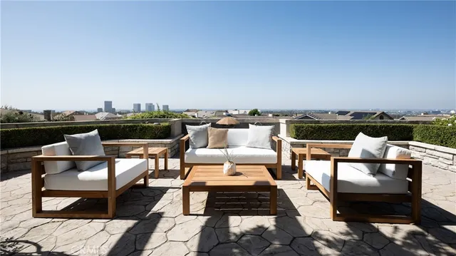 $12,000 | 2001 Yacht Resolute, Newport Beach, CA 92660