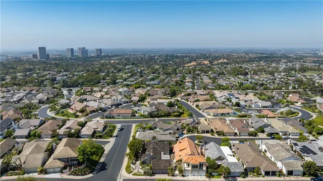 $12,000 | 2001 Yacht Resolute, Newport Beach, CA 92660