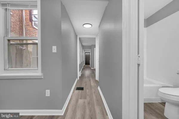 $1,695 | 1725 Hollins Street, Unit 1, Baltimore, MD 21223