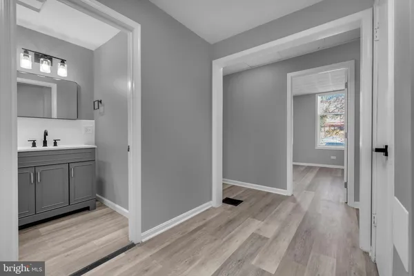 $1,695 | 1725 Hollins Street, Unit 1, Baltimore, MD 21223