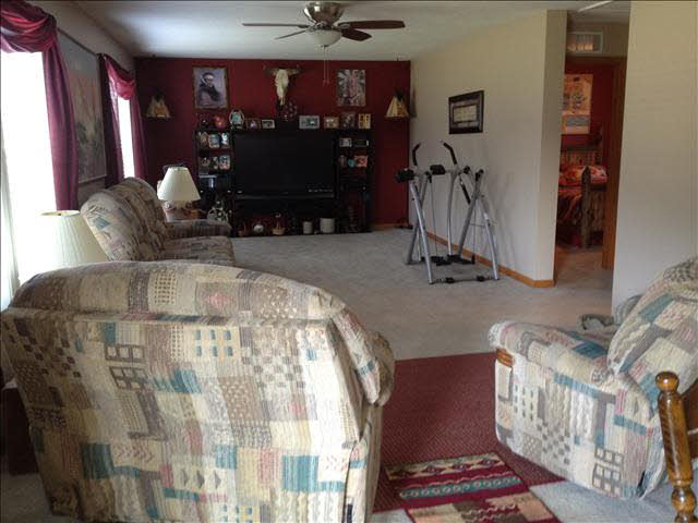 3791 Ohara Road Carleton, MI 48117 - Photo 8 of 13 20100348-7.JPG