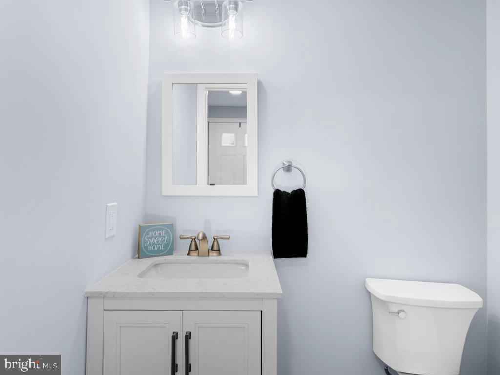 15 Ramsgate Court Halethorpe, MD 21227 - Photo 21 of 48 Main level half bath