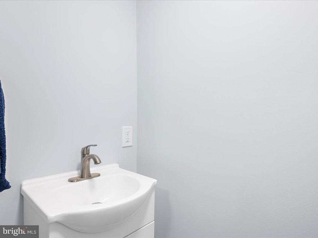 15 Ramsgate Court Halethorpe, MD 21227 - Photo 38 of 48 Lower level half bath