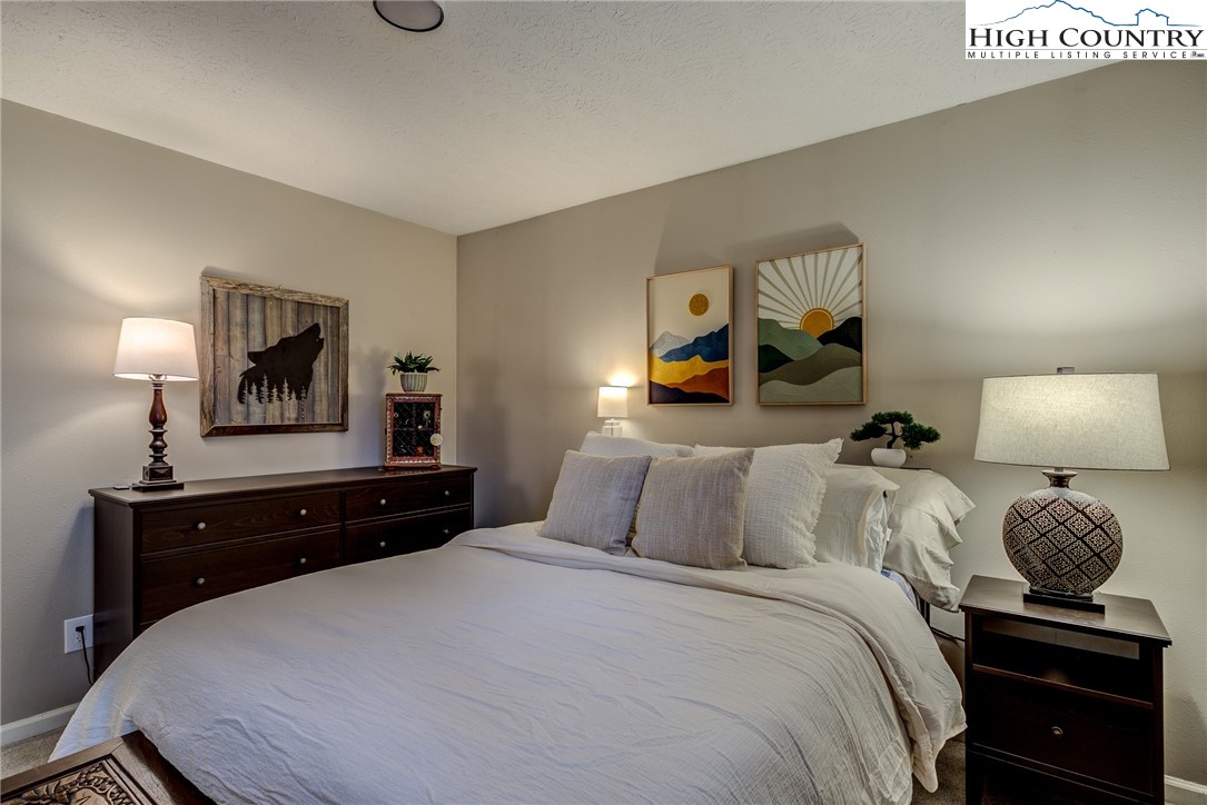 222 The Overlook Road, Unit 2 Banner Elk, NC 28604 - Photo 5 of 21 Gallery Image 5