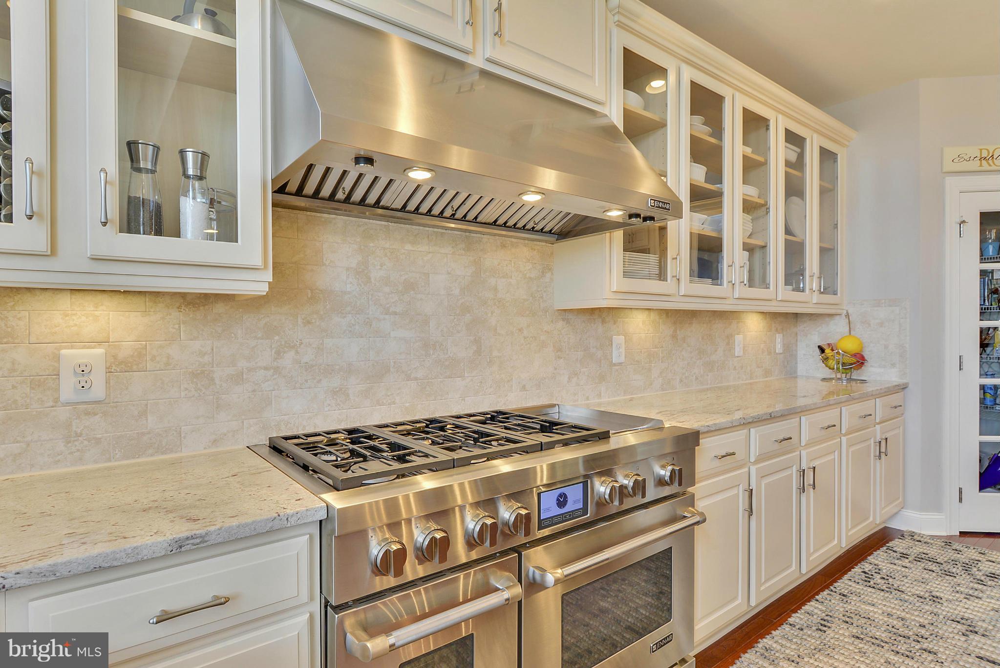 40084 Trotting Path Leesburg, VA 20175 - Photo 11 of 30 Gourmet Kitchen